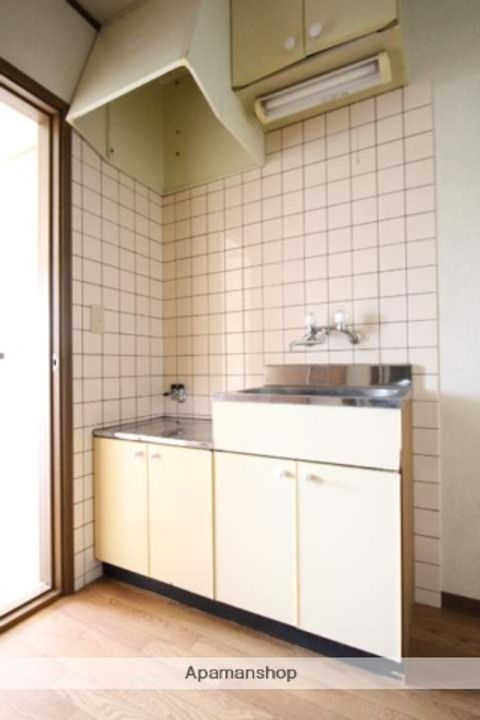 ワンパースンハイツA棟205のキッチン