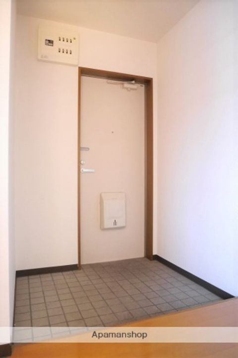 メゾン・ド・ケイ406の玄関