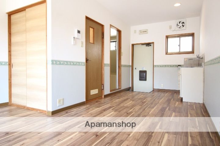 ハイツラベンダーの居間