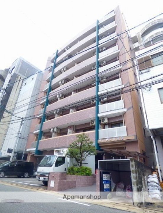 ソレアード赤坂の外観