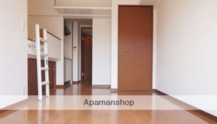 福岡県福岡市中央区清川2丁目の賃貸マンションの居間