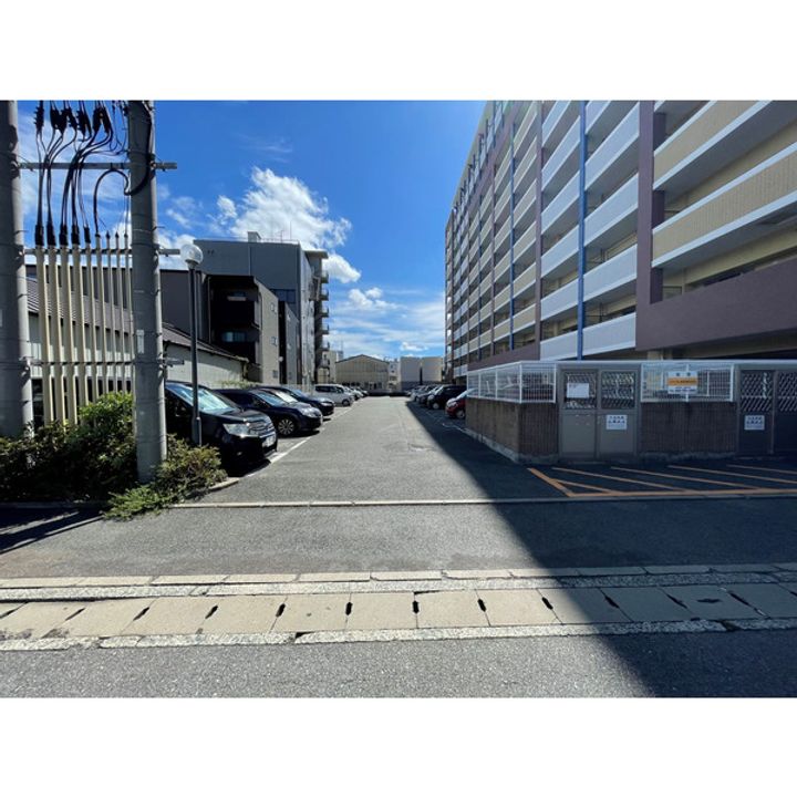 福岡県福岡市博多区吉塚1丁目の賃貸マンションの周辺