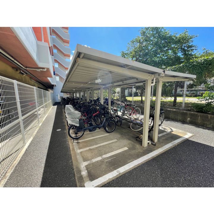 福岡県福岡市博多区吉塚1丁目の賃貸マンションの周辺
