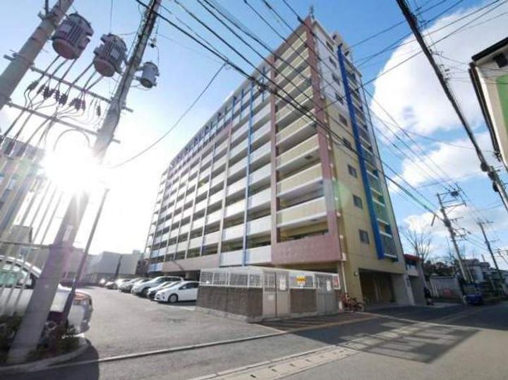 福岡県福岡市博多区吉塚1丁目の賃貸マンションの外観