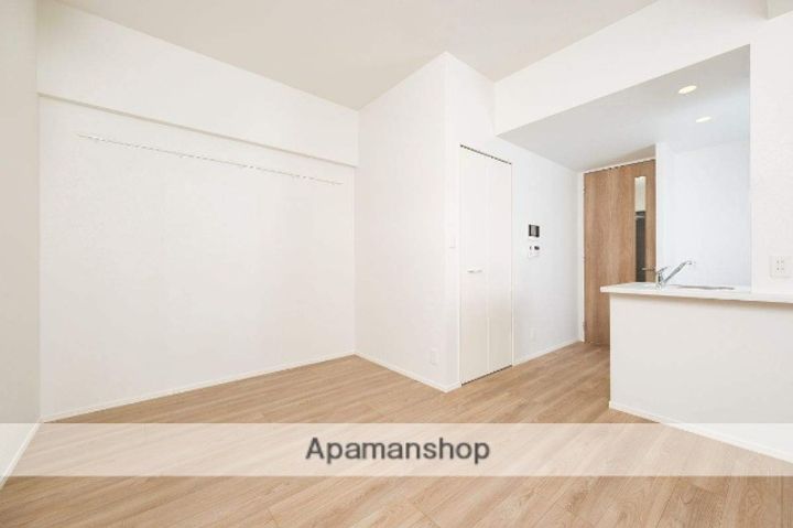 エンクレスト博多駅南GRACEの居間