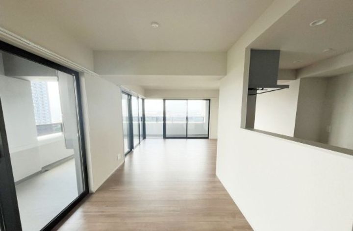 福岡県福岡市東区香椎照葉4丁目の賃貸マンションの居間