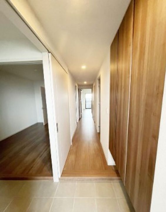 福岡県福岡市東区香椎照葉4丁目の賃貸マンションの玄関