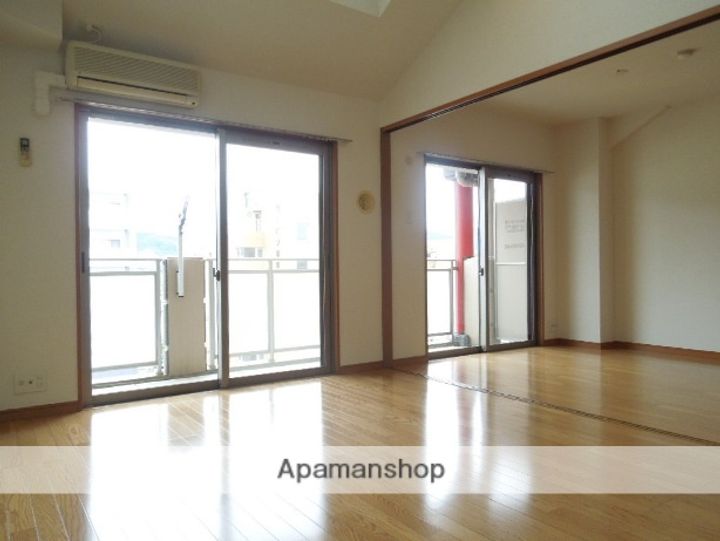 スルス篠栗505の居間