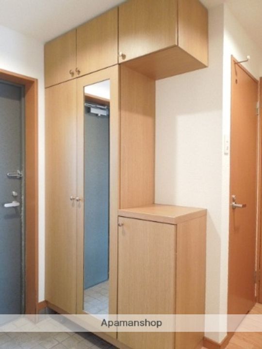 スルス篠栗505の玄関