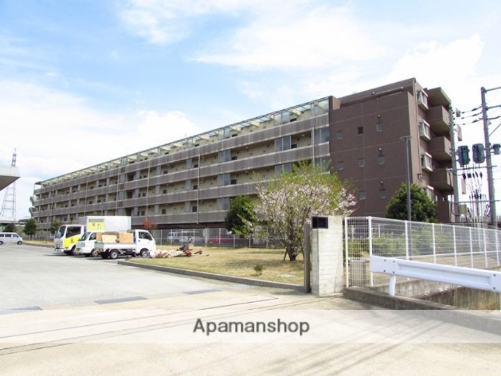 ヴェルモント・ルラーシュ402の外観