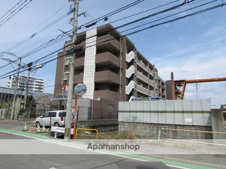 ヴェルモント・ルラーシュ402の外観