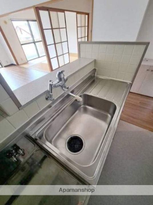 ローリエ春日の内装