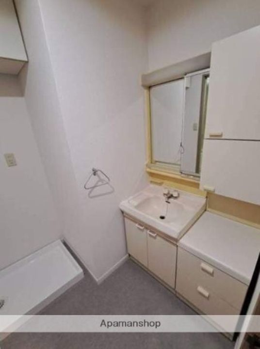 ローリエ春日の内装