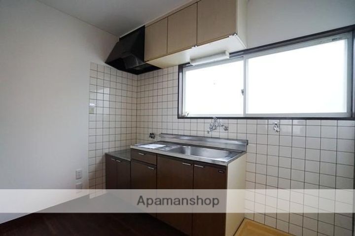 福岡県春日市須玖南2丁目の賃貸アパートのキッチン