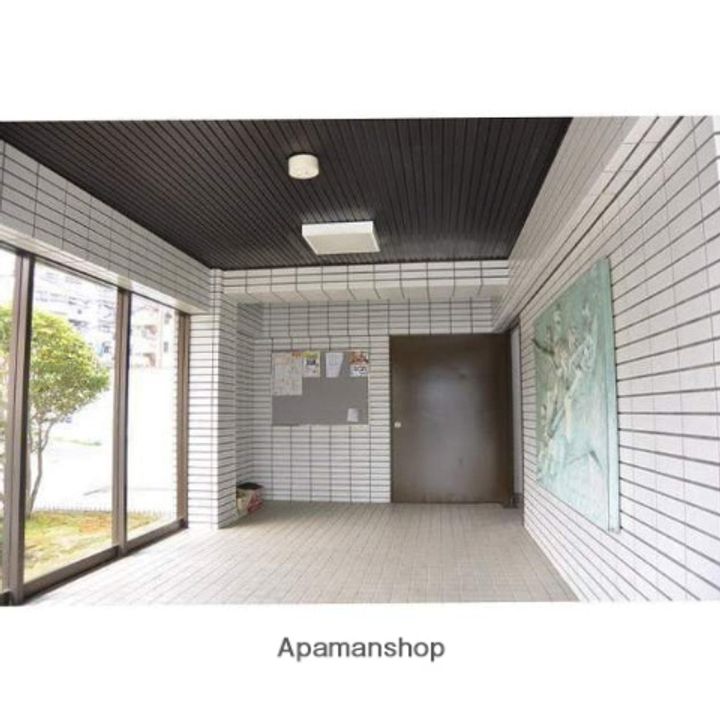 第2オリエンタル山繁の外観