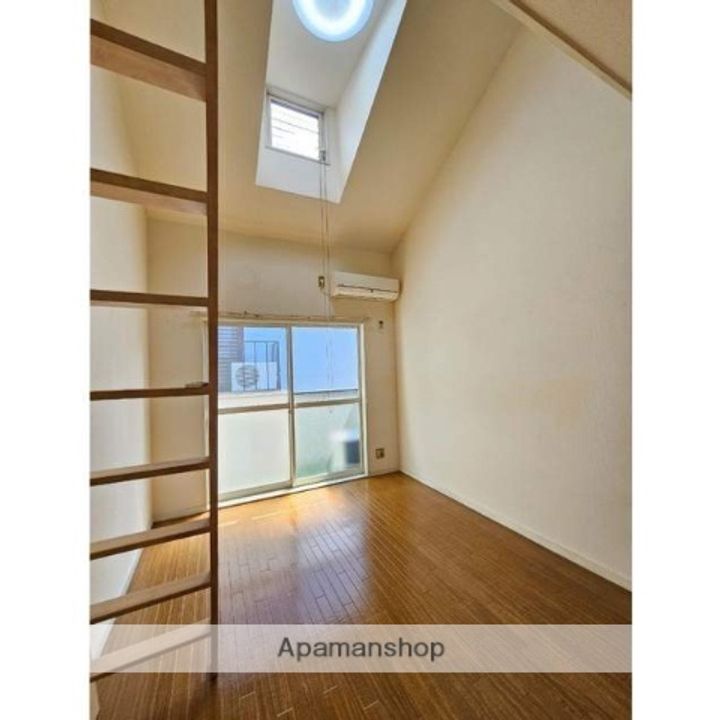 リーベン国分の内装