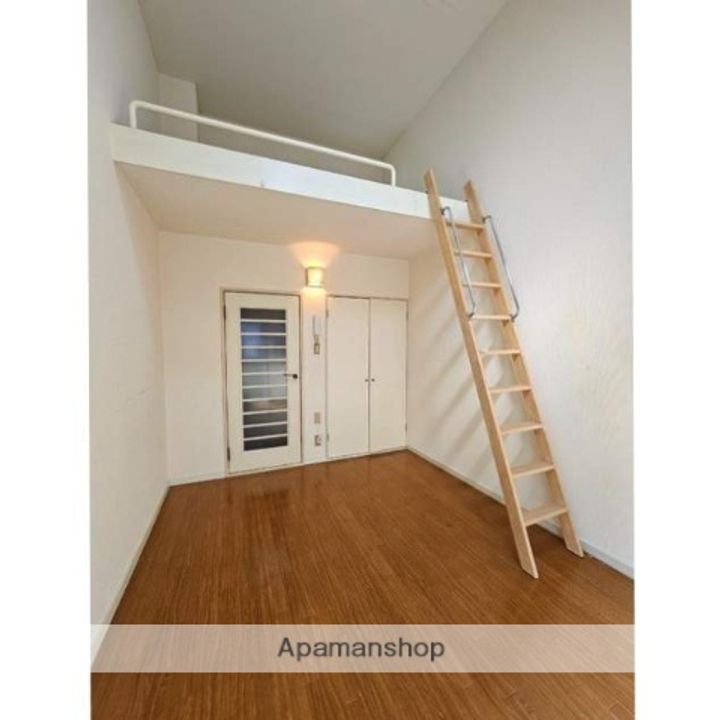 リーベン国分の内装