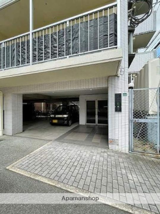 シック白木原の外観