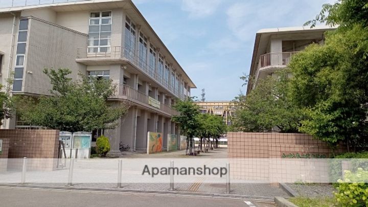 福岡県春日市桜ヶ丘8丁目の賃貸アパートの周辺