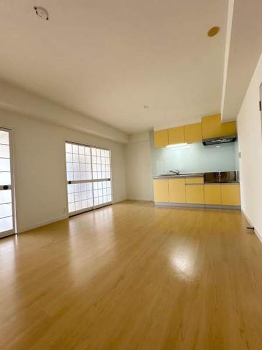 コーポ宮内の居間