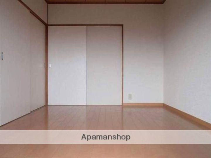 グリーンヒル観世Ⅰの居間