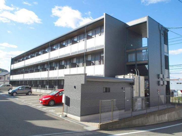 レオパレス月隈南の外観