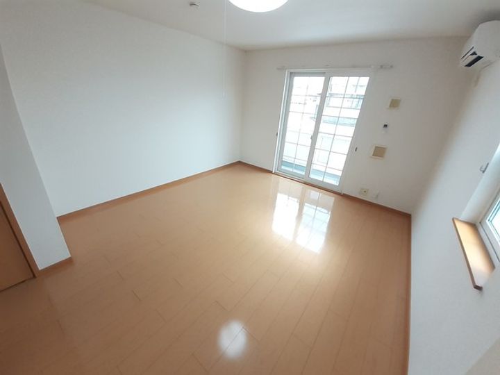 ひまわりハウス武井弐番館の居間