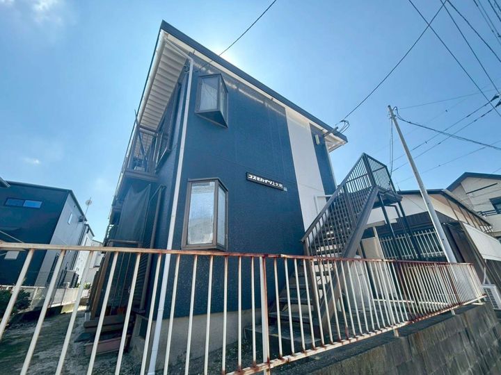 コスモハイツ上大利の外観