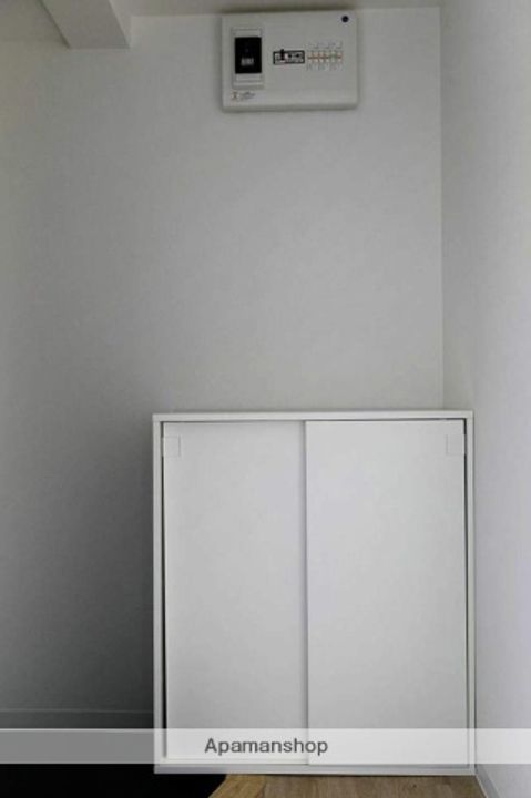 福岡県太宰府市通古賀3丁目の賃貸マンションの玄関