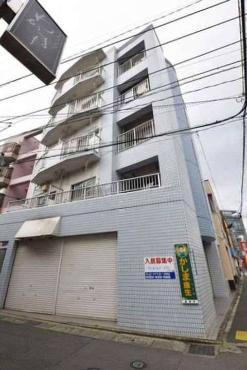 鹿島ビルの外観