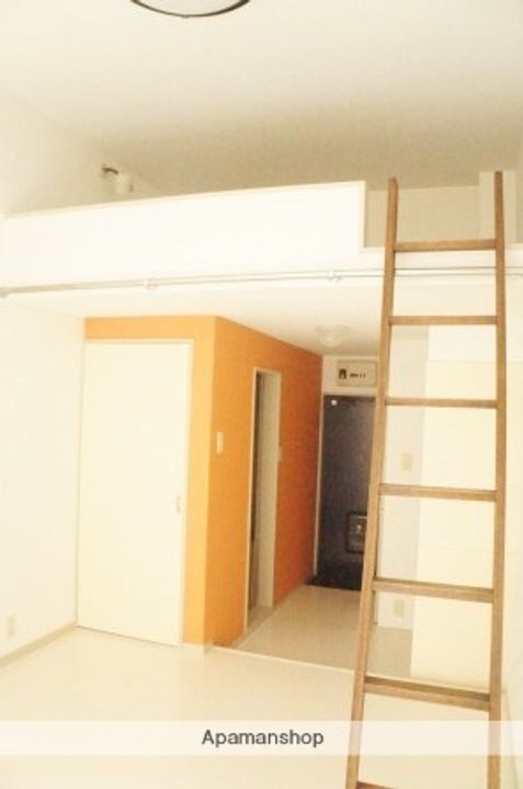 福岡県春日市下白水北1丁目の賃貸アパートの内装
