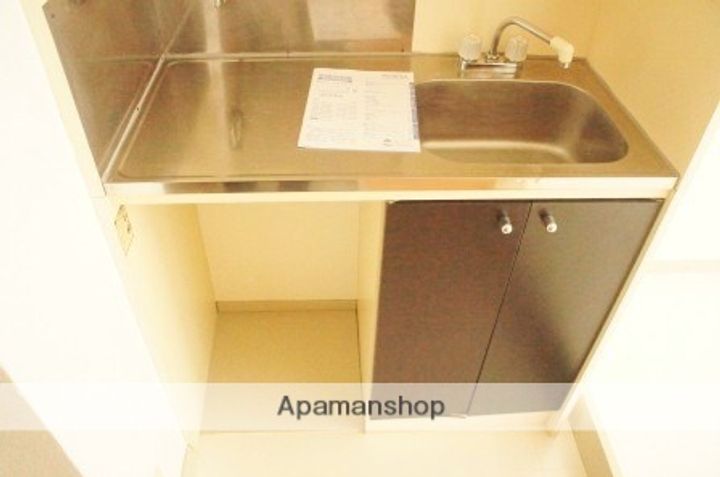 福岡県春日市下白水北1丁目の賃貸アパートの内装