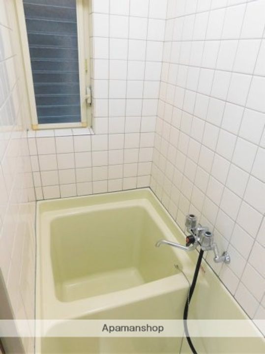 福岡県春日市下白水北1丁目の賃貸アパートの風呂