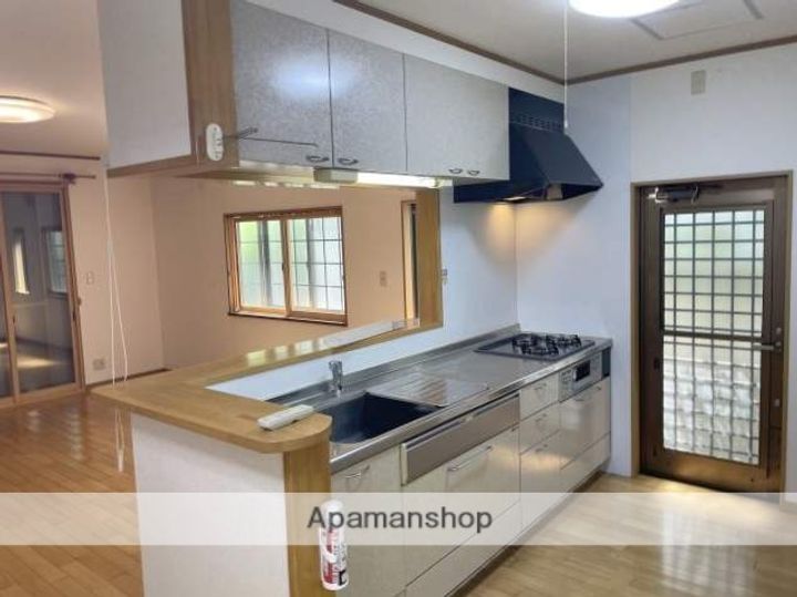 福岡県那珂川市王塚台2丁目(一戸建)の賃貸物件のキッチン