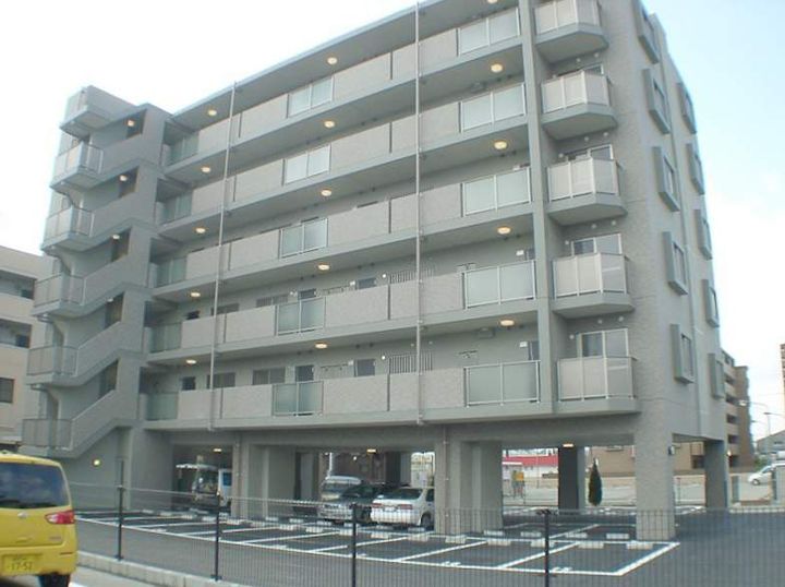 サンプラスパⅡの外観