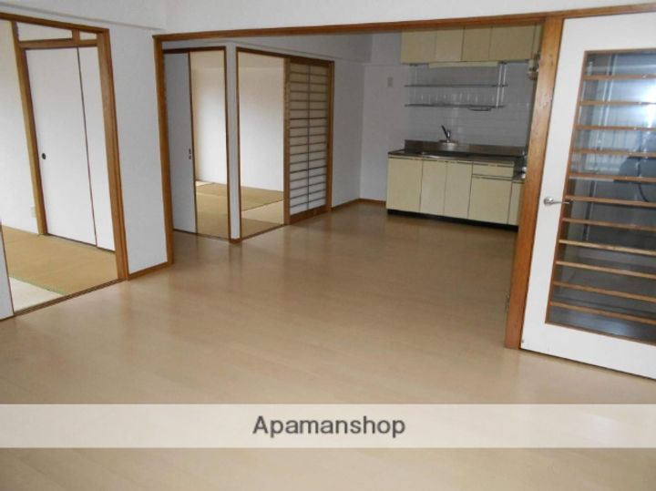 ヒルサイドテラスの居間