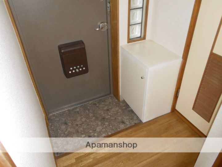 ヒルサイドテラスの玄関