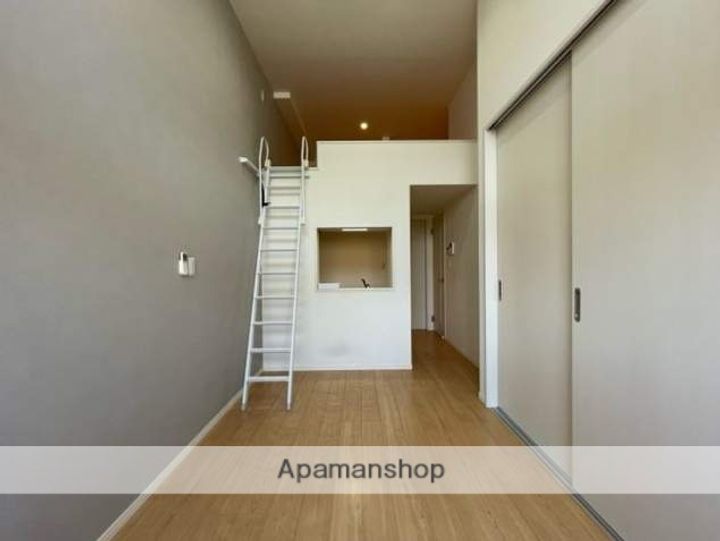 福岡県筑紫野市二日市北1丁目の賃貸アパートの居間