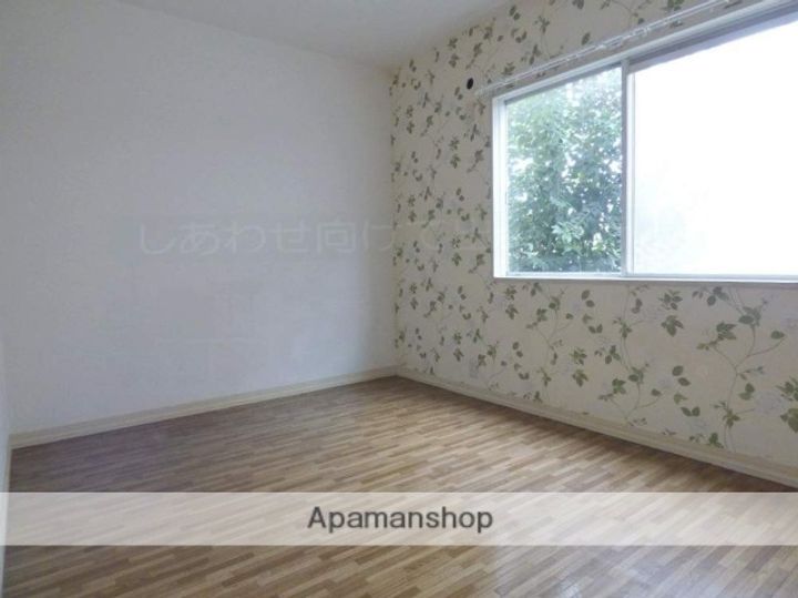 福岡県筑紫野市紫2丁目の賃貸アパートの居間