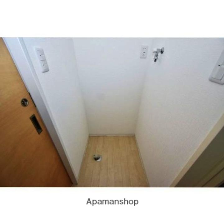 福岡県小郡市三沢の賃貸アパートの内装