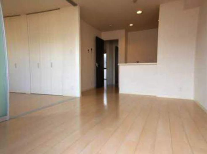 ウィングコート水城 Ⅱ棟の居間