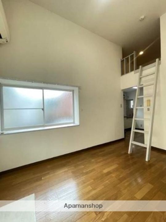 福岡県筑紫野市二日市北1丁目の賃貸アパートの内装