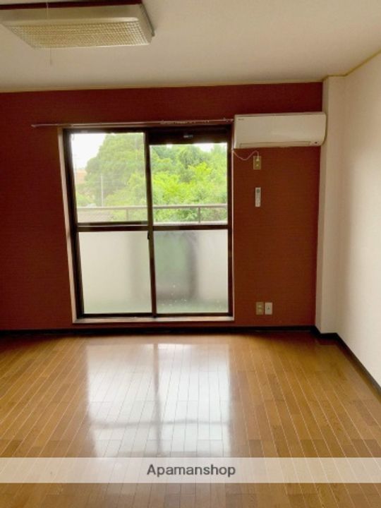 マーメイド壱番館の居間