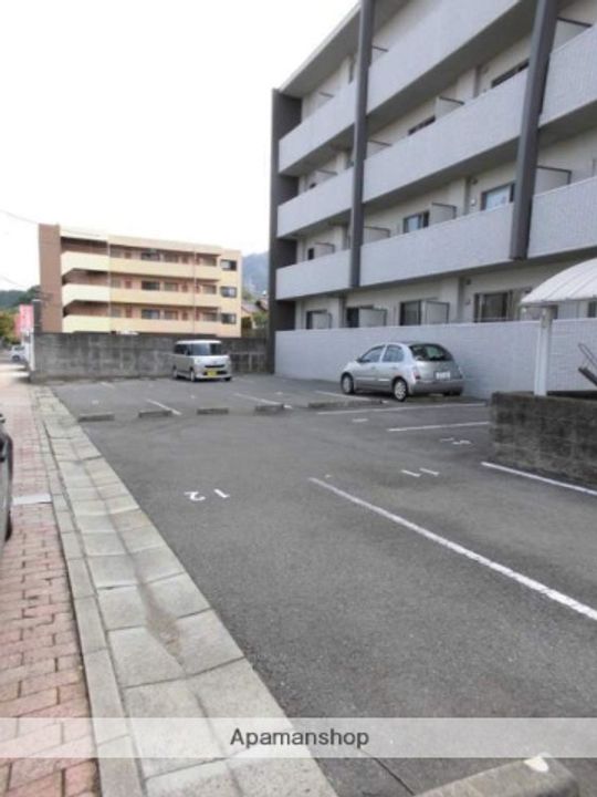 グランシャリオ日の里の外観