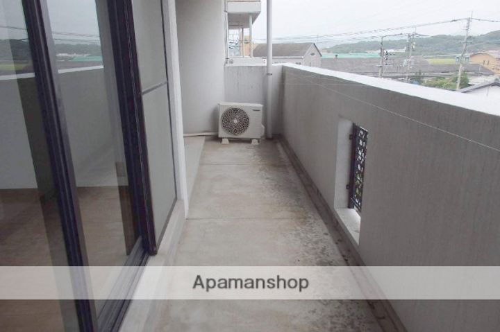 カスティール東郷のその他画像