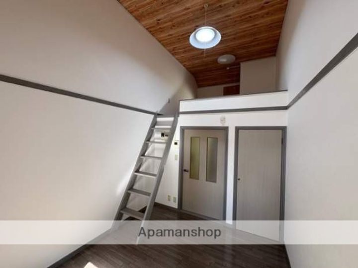 アーデンハイム香椎の居間