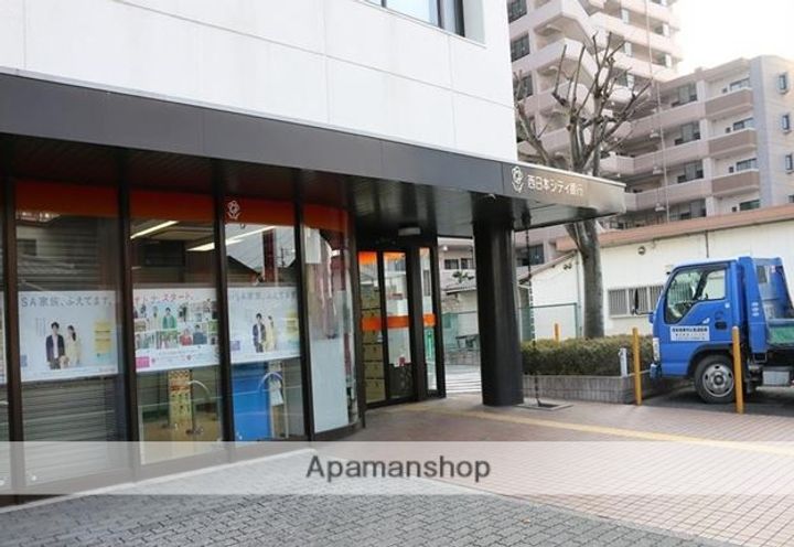 ヒルズ赤間B棟の周辺