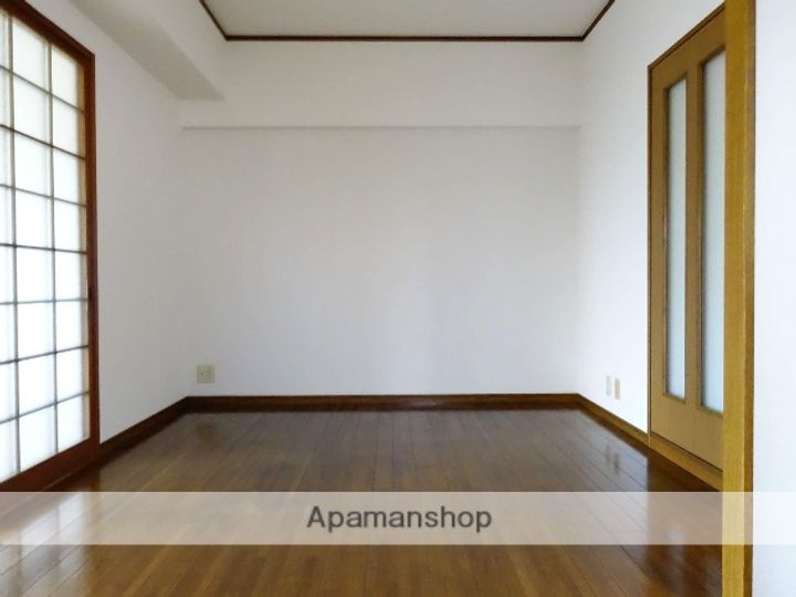 シュライン参道の内装