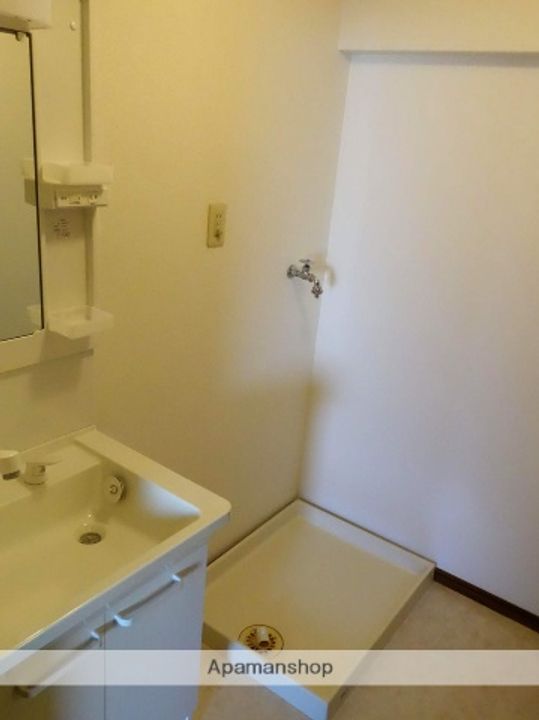 シュライン参道の内装