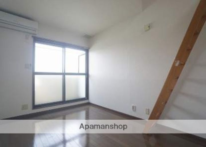 ピュア唐原弐番館の居間